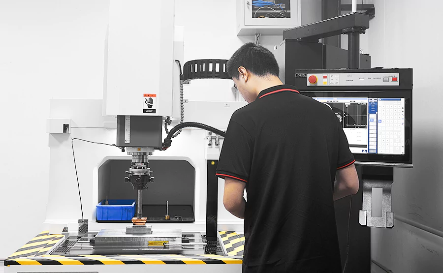 Custom Precision Machining-Mold Making